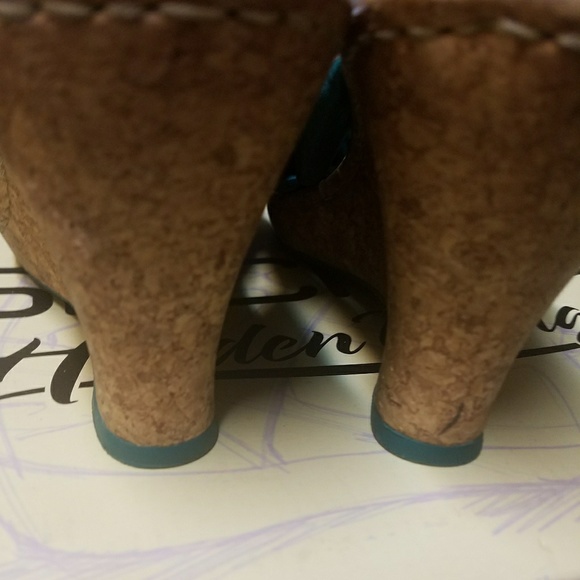 Perfect comfy summer sandal - Picture 2 of 4